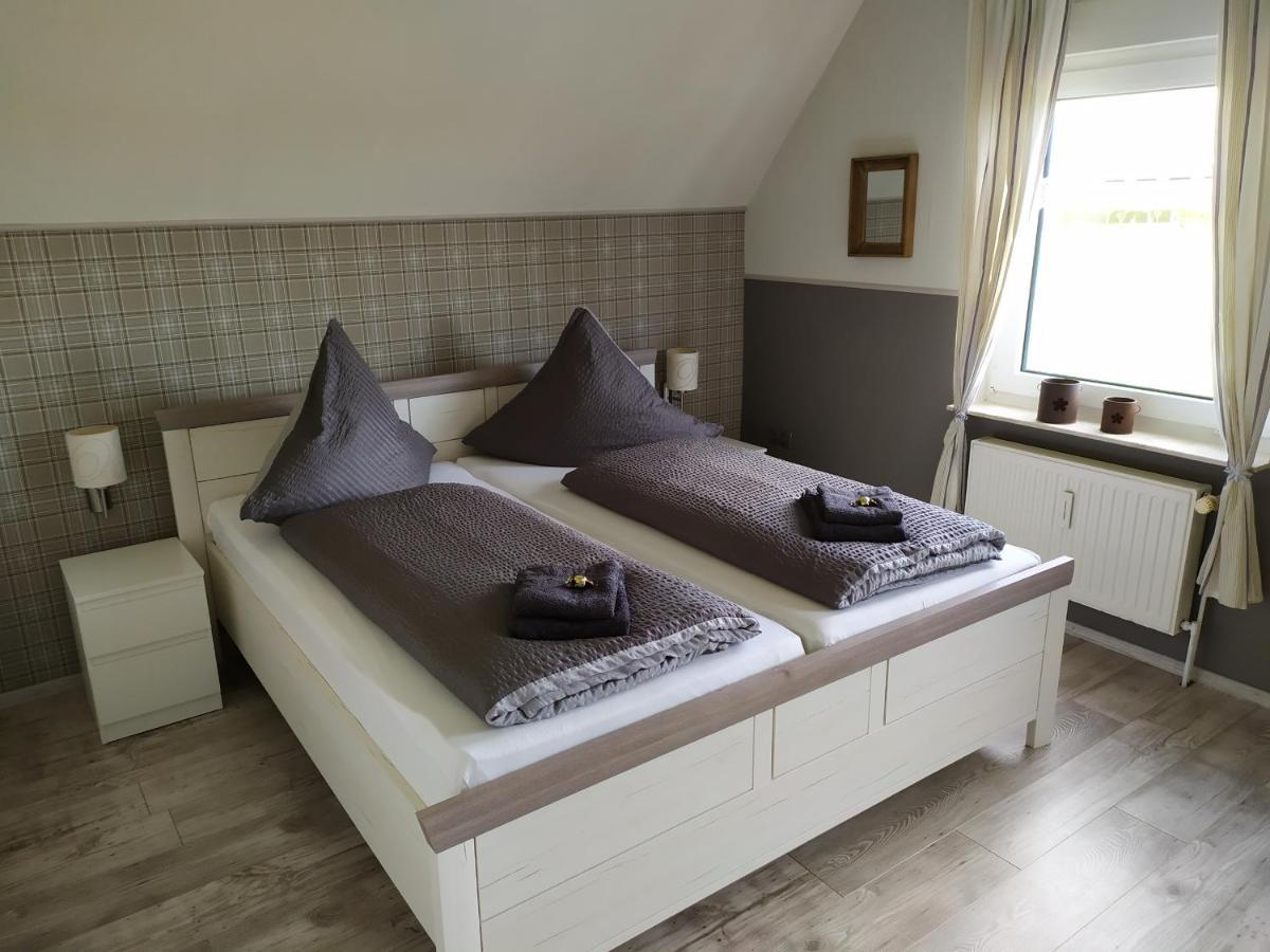 Ferienwohnung Zeit Fuer Uns Berumbur Екстериор снимка